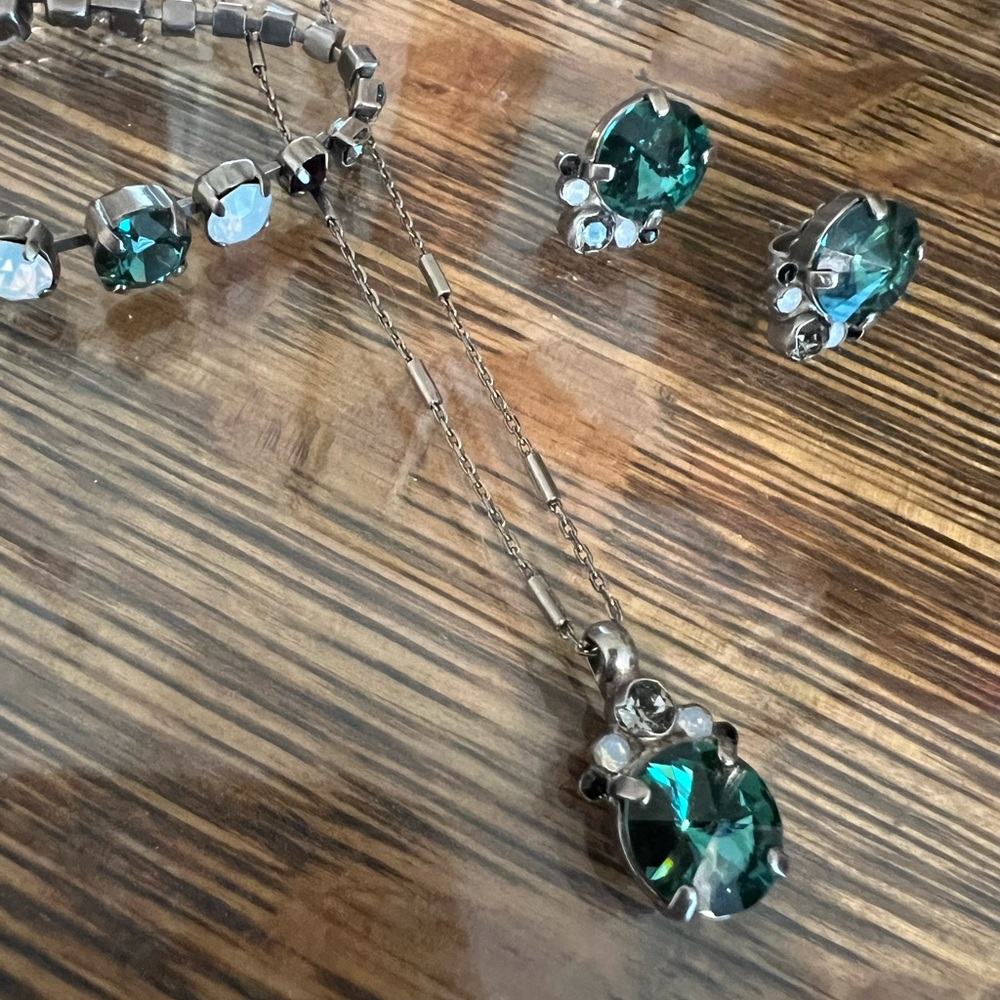 3 piece Sorrelli jewelry